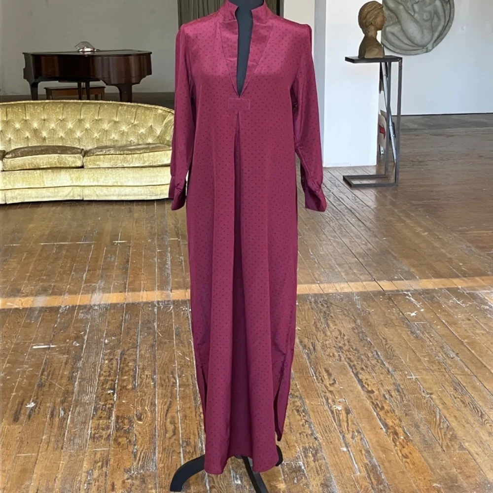 Wizzy Kit Maroon and navy polka dotted Maxi dress. - Picture 12 of 13
